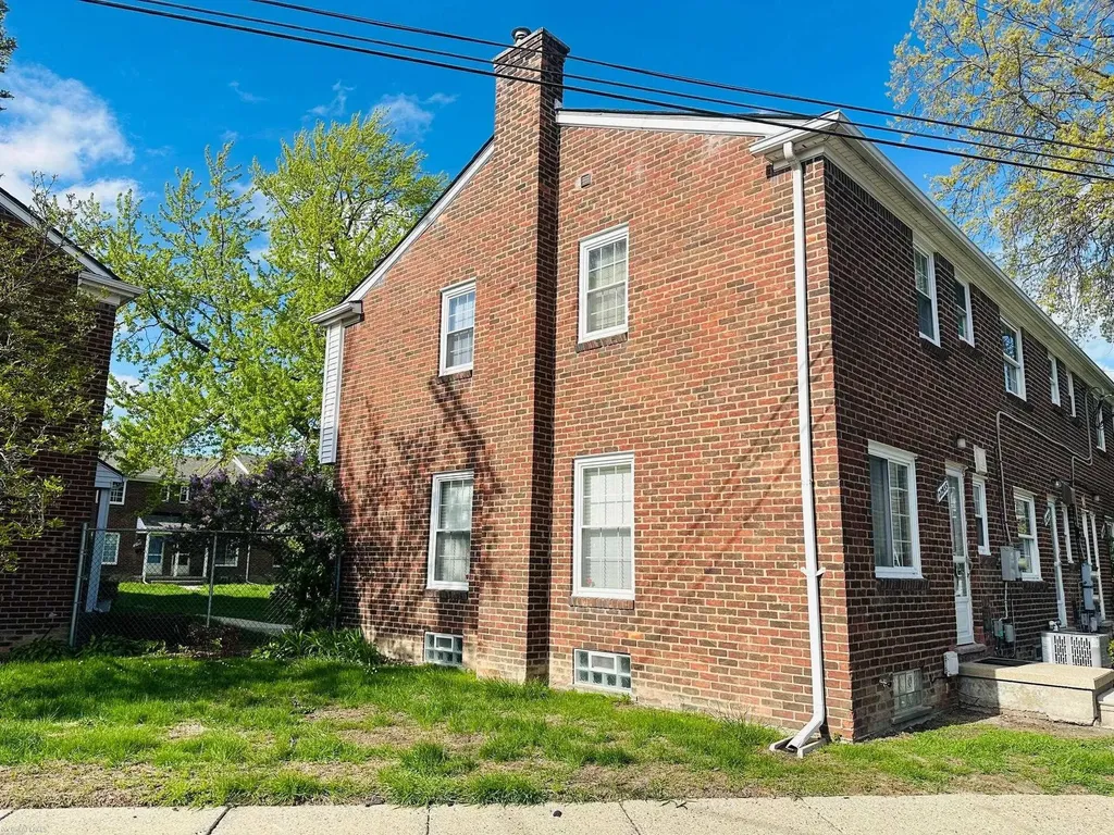 22935 Gary Ln Lane St. Clair Shores City MI 48080