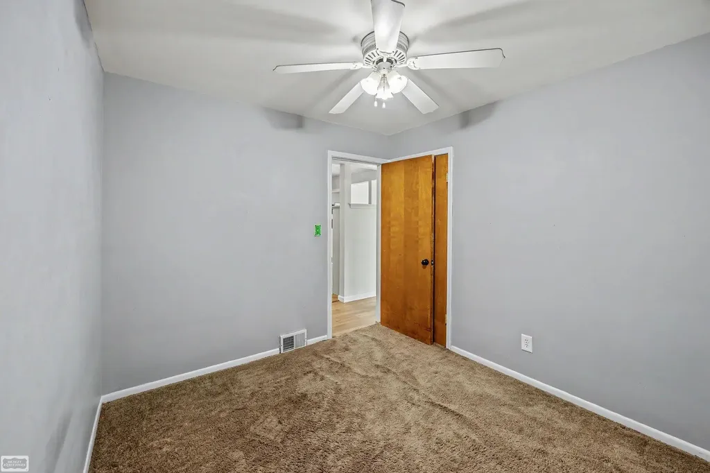35515 Golden Street Clinton Charter Township MI 48035