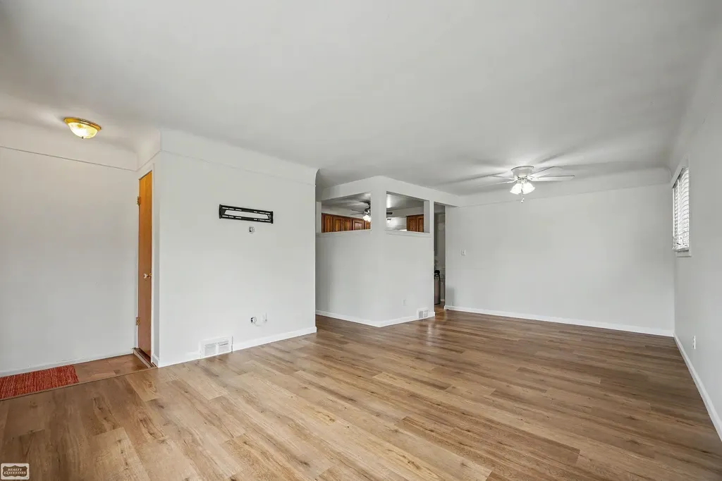 35515 Golden Street Clinton Charter Township MI 48035