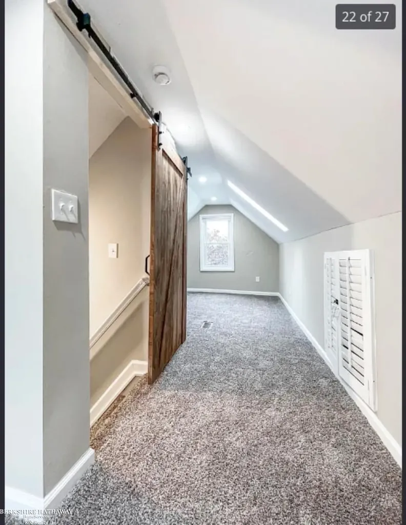8635 Continental Avenue Warren City MI 48089