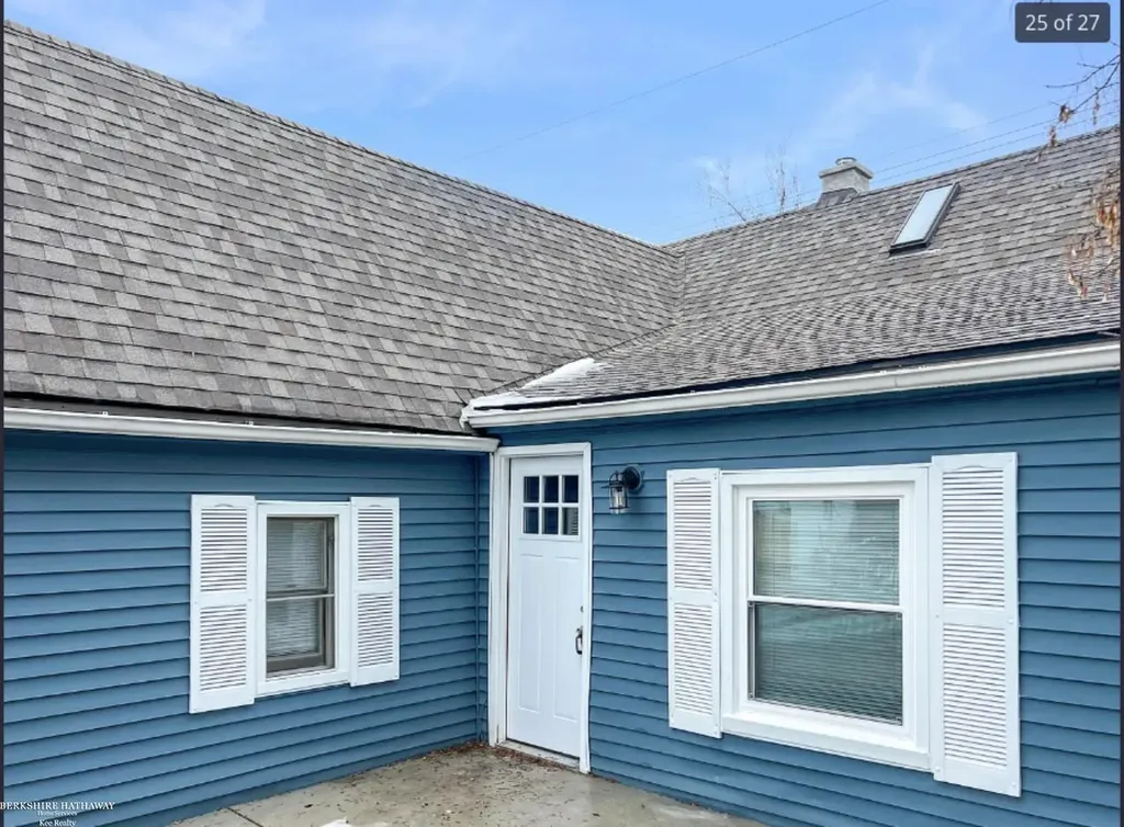 8635 Continental Avenue Warren City MI 48089