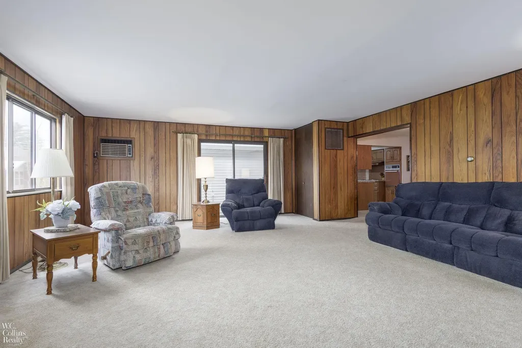 704 Briarwood Lane Fenton City MI 48430