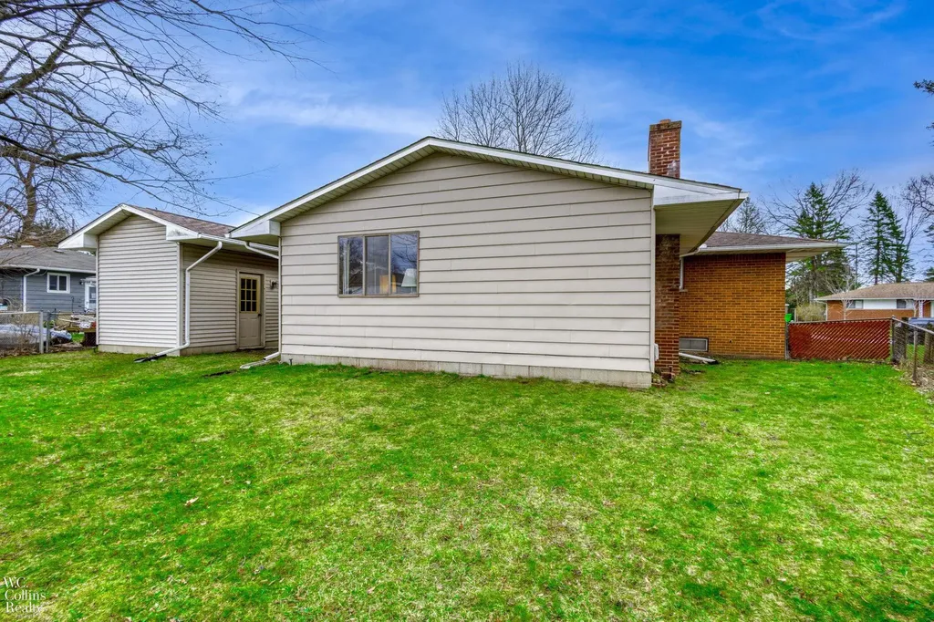 704 Briarwood Lane Fenton City MI 48430