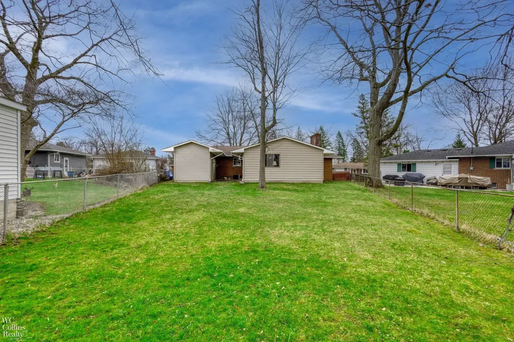 704 Briarwood Lane Fenton City MI 48430