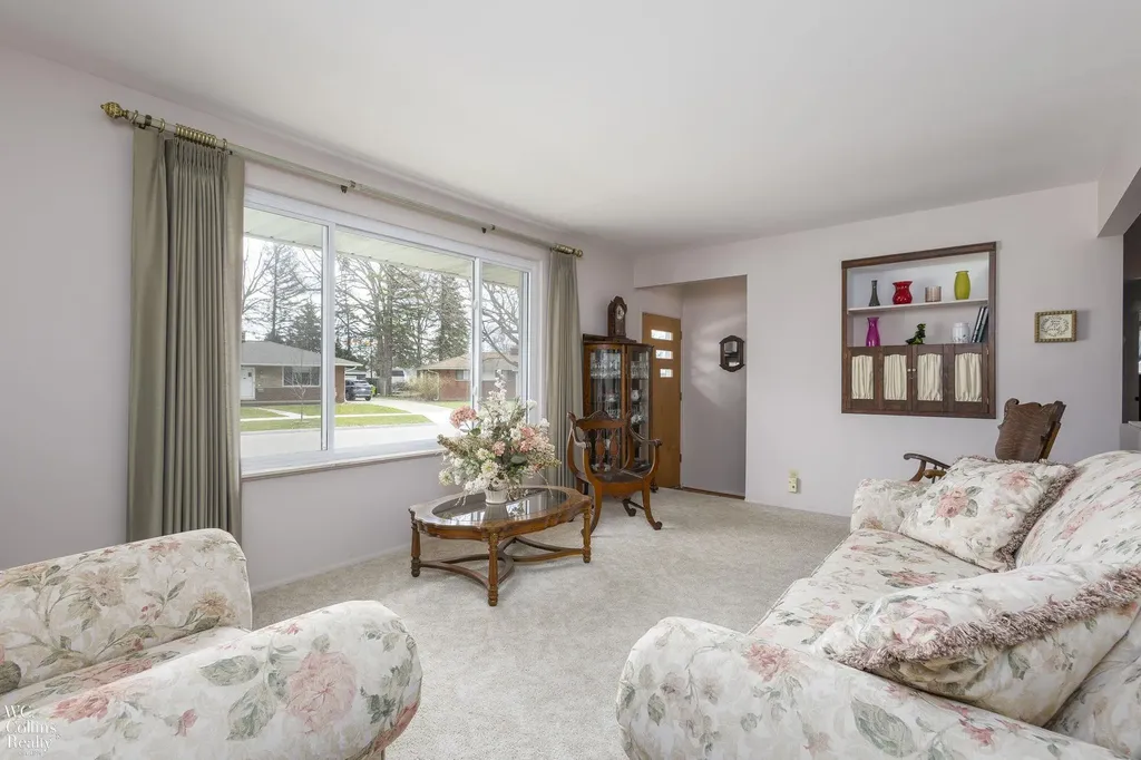 704 Briarwood Lane Fenton City MI 48430