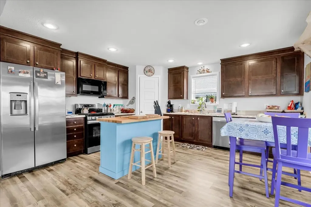 37112 Grindstone Trail Lenox Township MI 48048