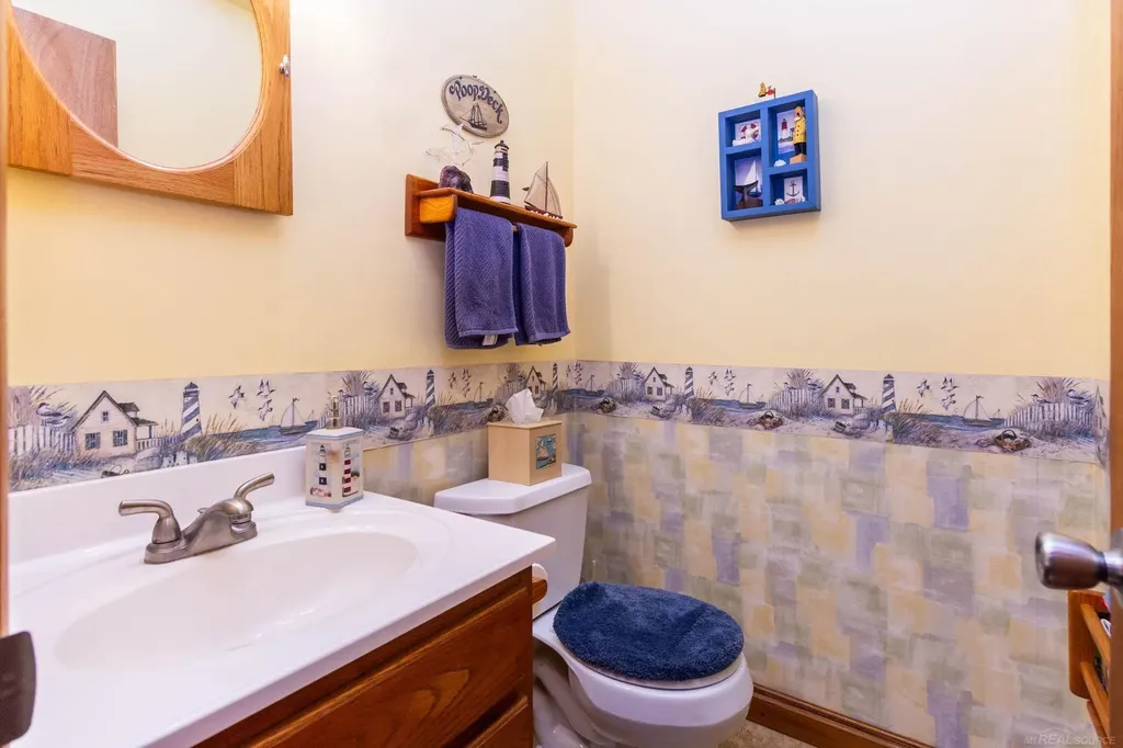 7233 Flamingo Street Clay Township MI 48001