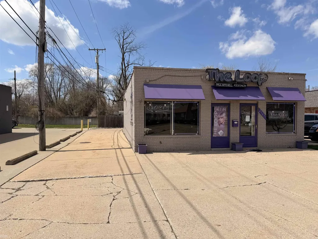 25835-25837 Jefferson Avenue St. Clair Shores City MI 48081