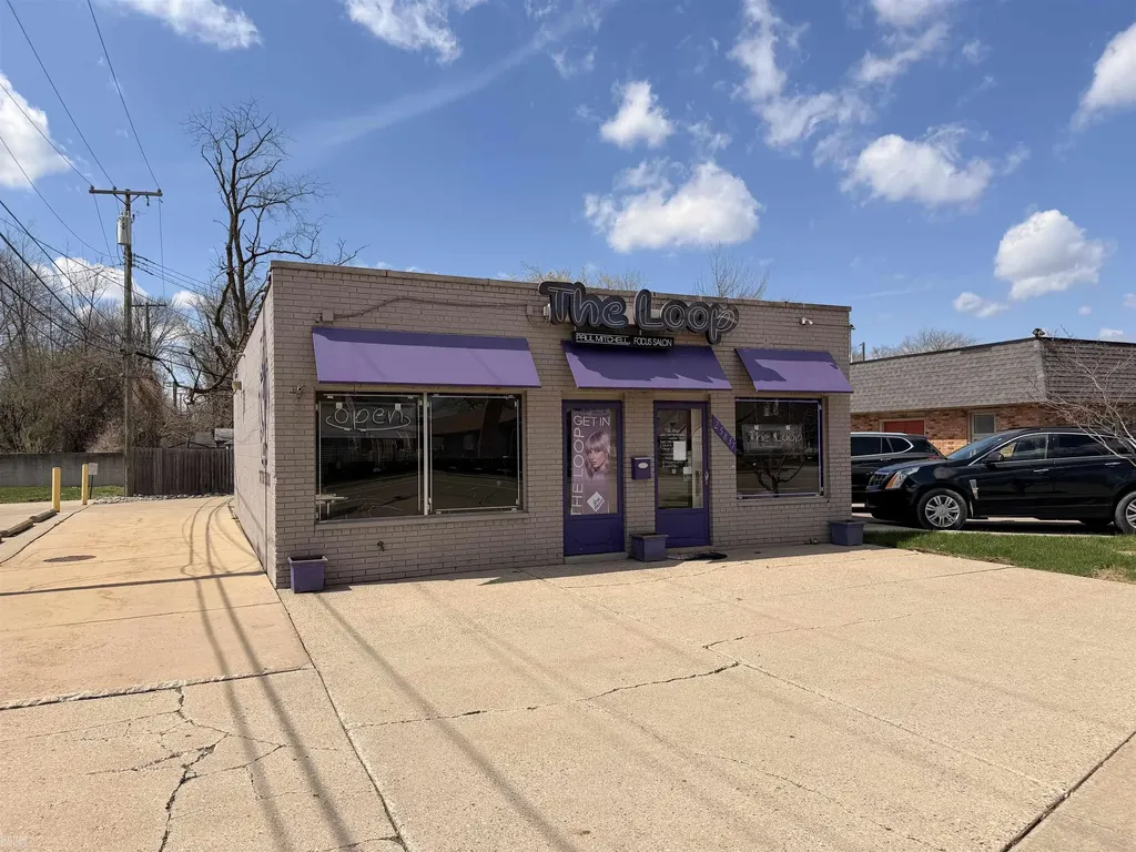 25835-25837 Jefferson Avenue St. Clair Shores City MI 48081