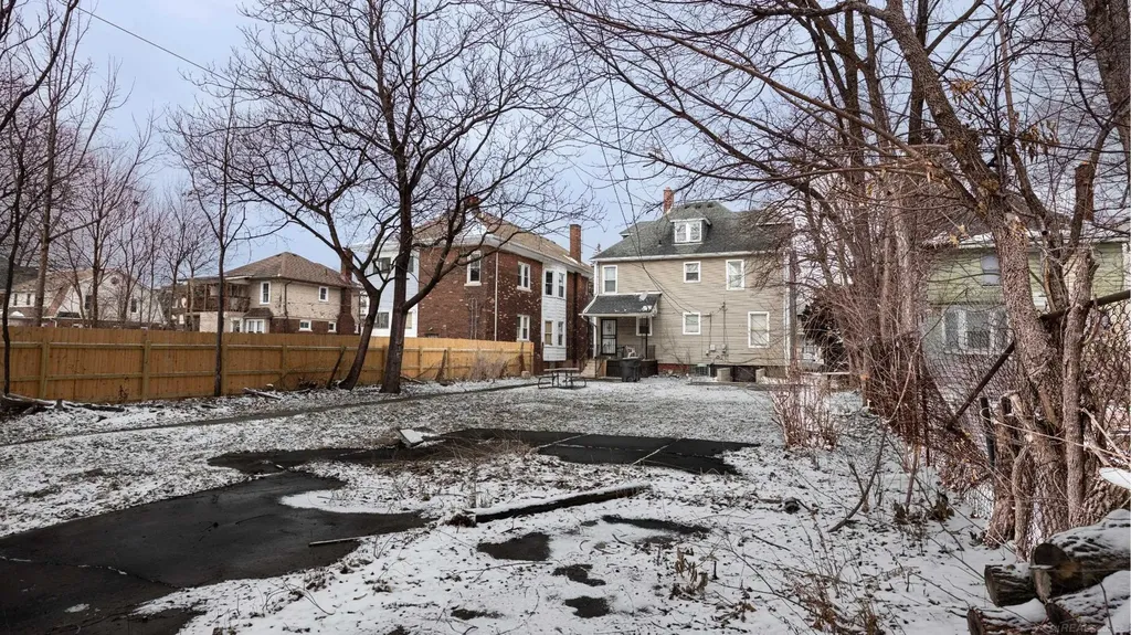 1333 Seward Avenue Detroit City MI 48202