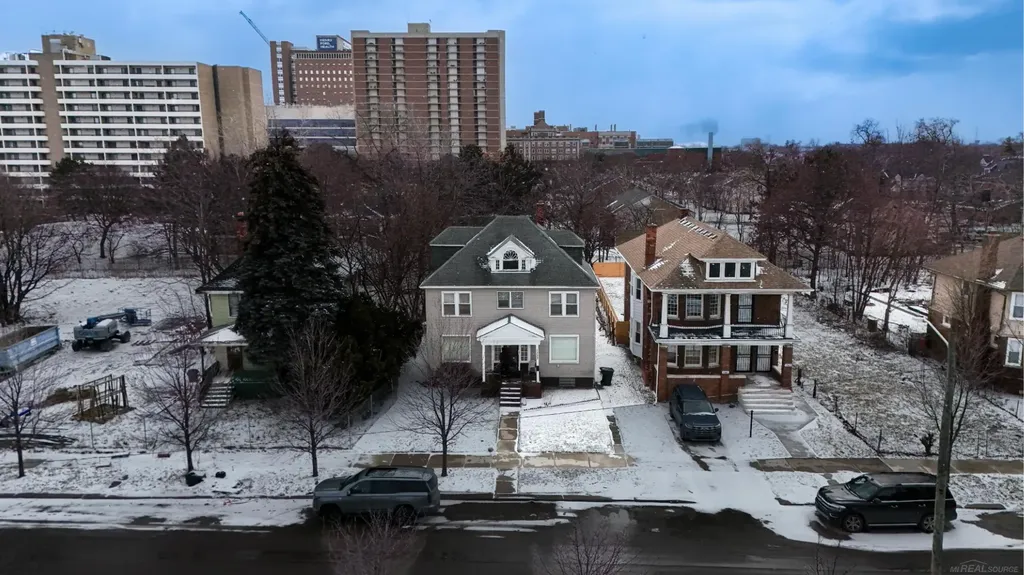 1333 Seward Avenue Detroit City MI 48202