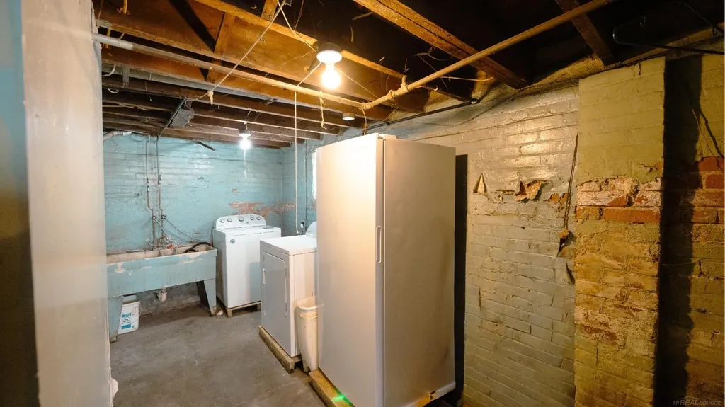1333 Seward Avenue Detroit City MI 48202