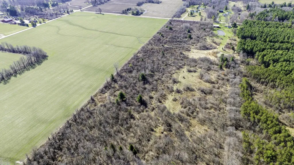 Ville Mortimer Line Road Worth Township MI 48422