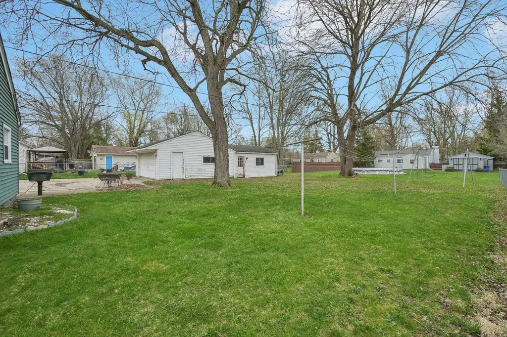 21510 Ulrich Street Clinton Charter Township MI 48036