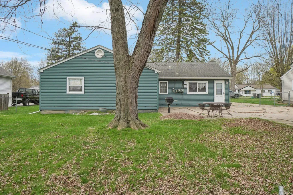 21510 Ulrich Street Clinton Charter Township MI 48036
