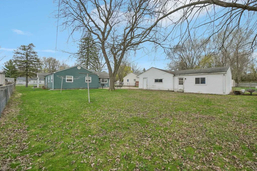 21510 Ulrich Street Clinton Charter Township MI 48036