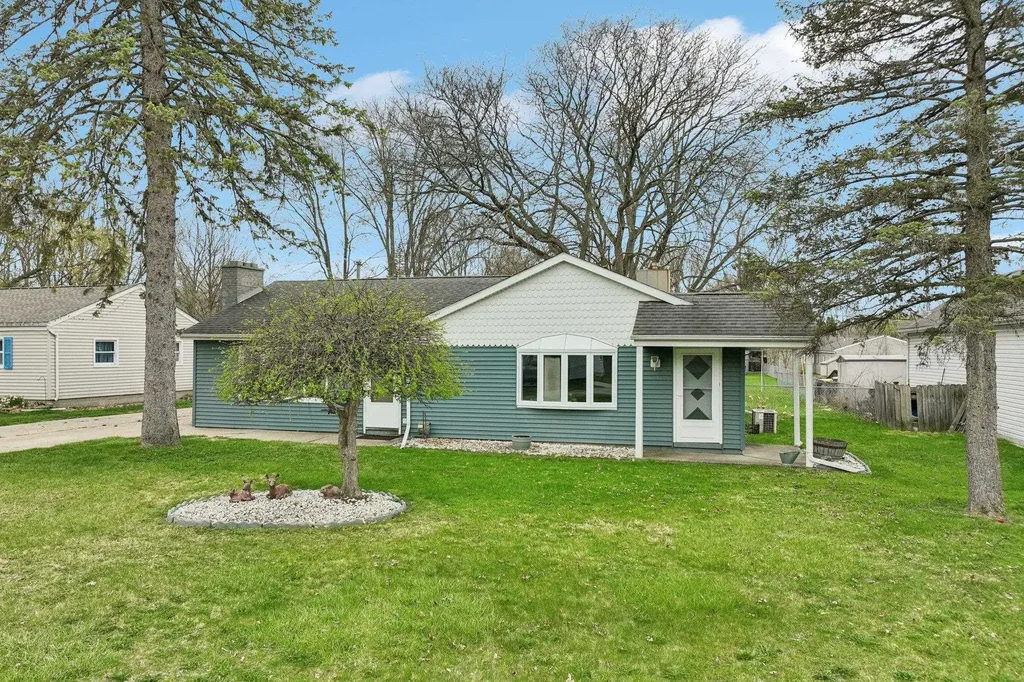 21510 Ulrich Street Clinton Charter Township MI 48036