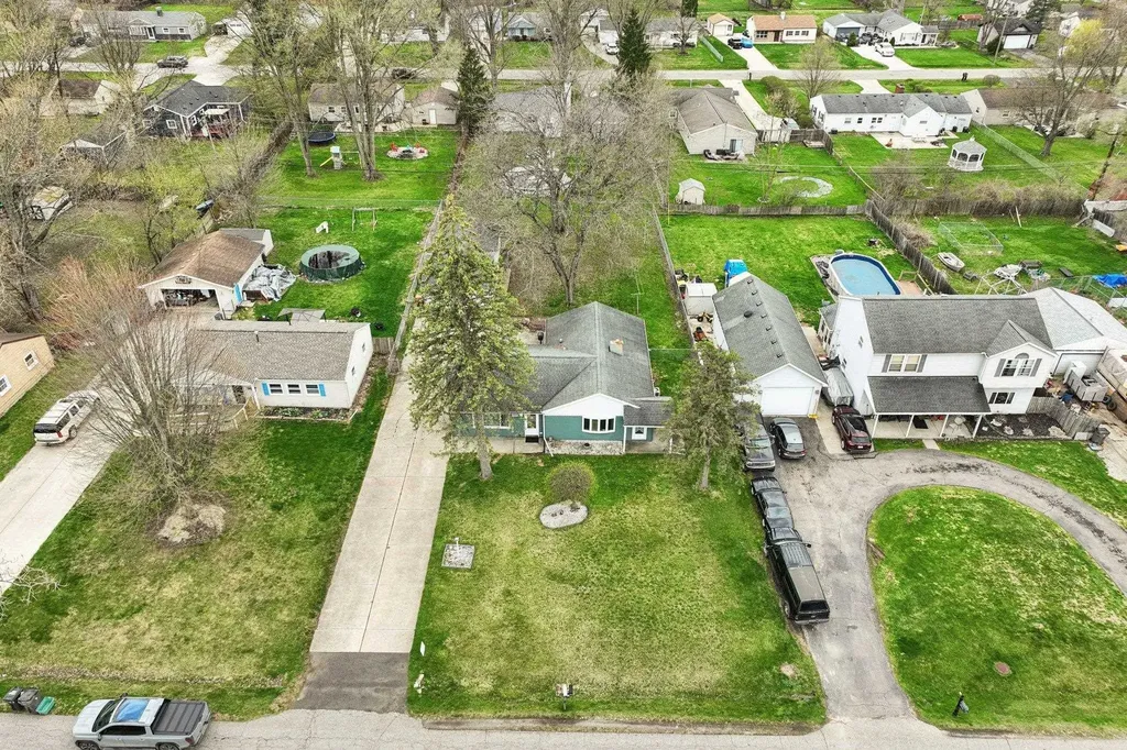 21510 Ulrich Street Clinton Charter Township MI 48036