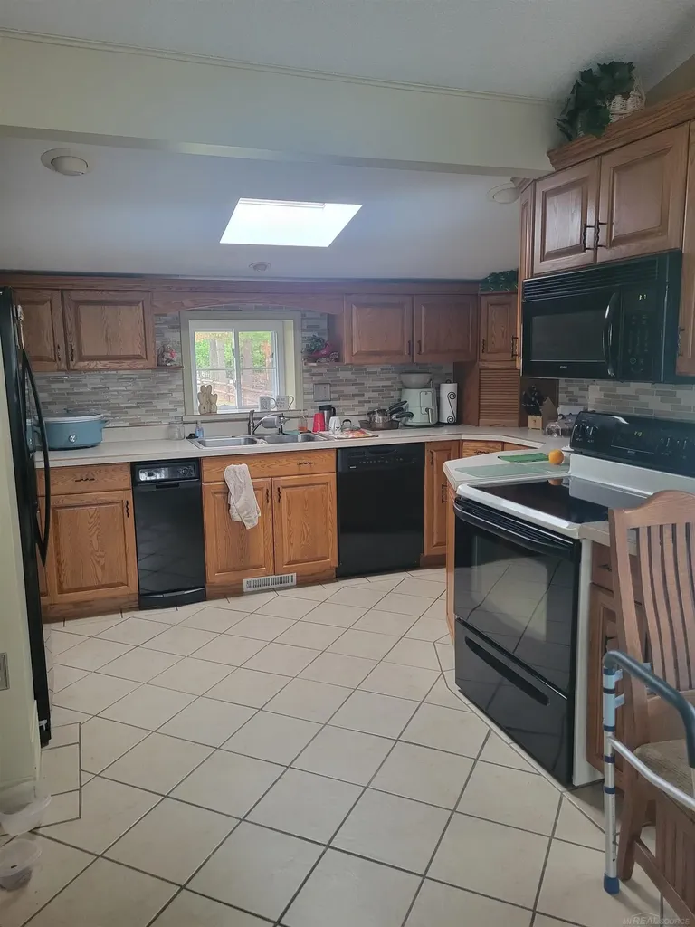6249 Wolverine Trail Moffatt Township MI 48610