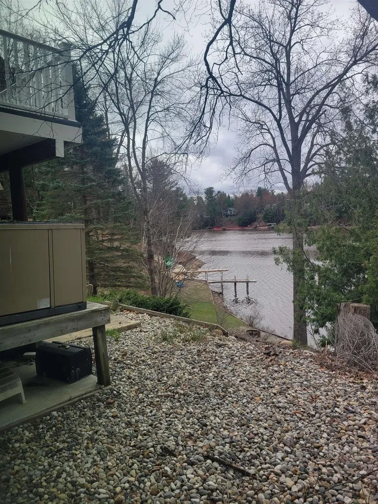 6249 Wolverine Trail Moffatt Township MI 48610