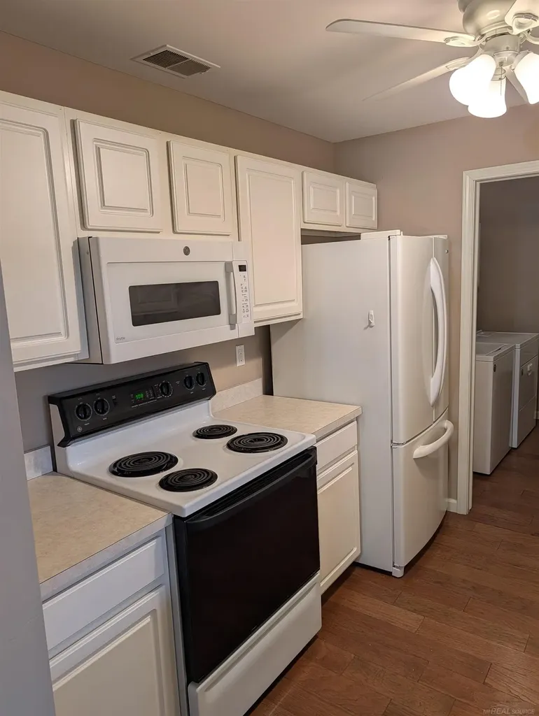 14516 Holborn Drive Sterling Heights City MI 48313