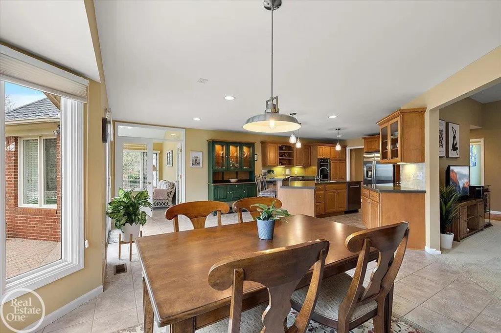 63815 Inverness Drive Washington Township MI 48095