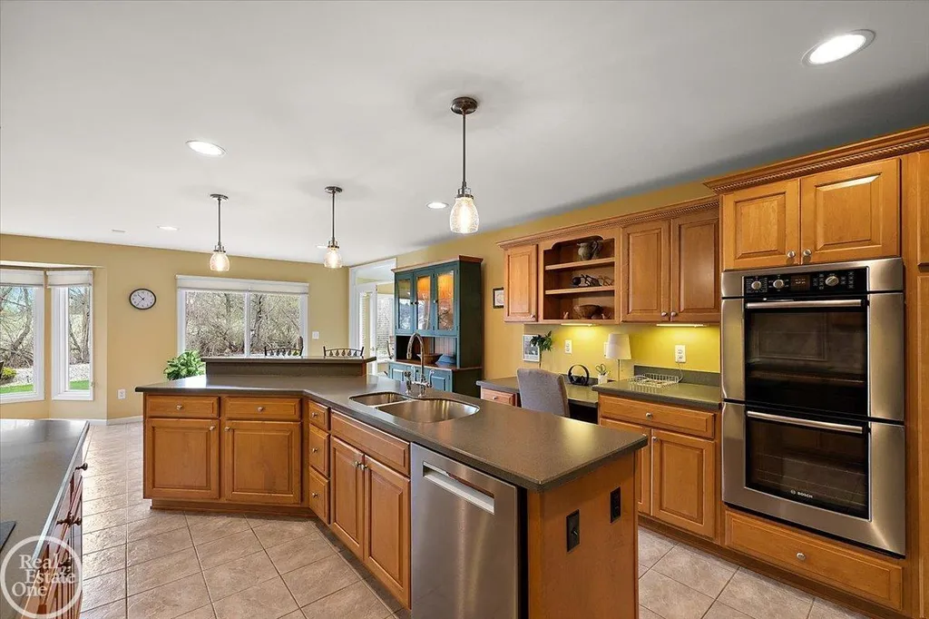 63815 Inverness Drive Washington Township MI 48095