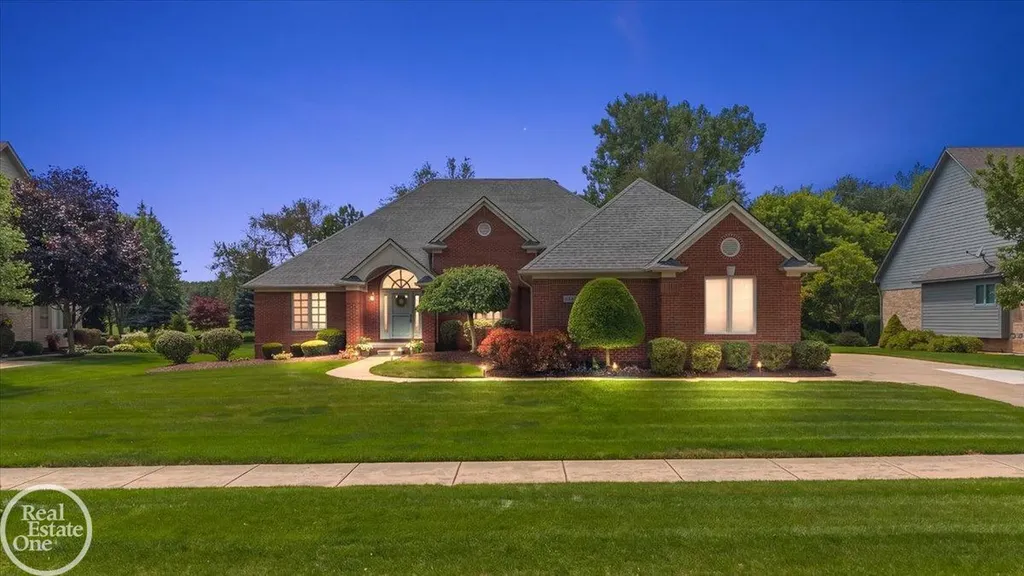 63815 Inverness Drive Washington Township MI 48095