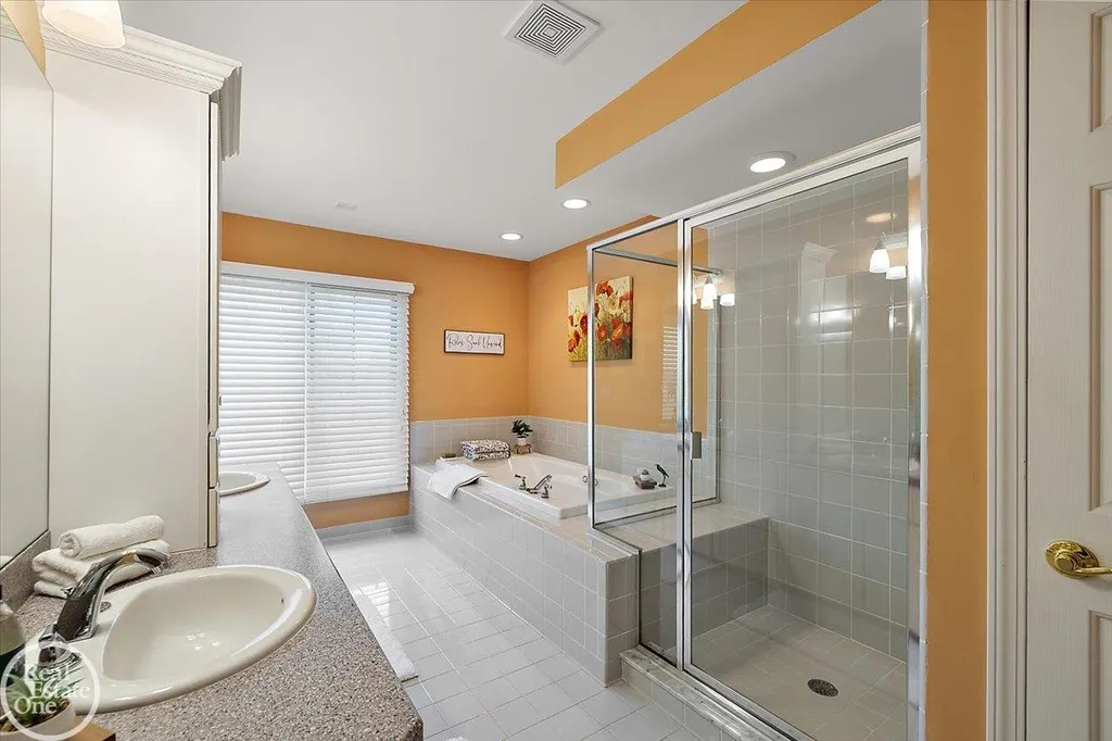63815 Inverness Drive Washington Township MI 48095