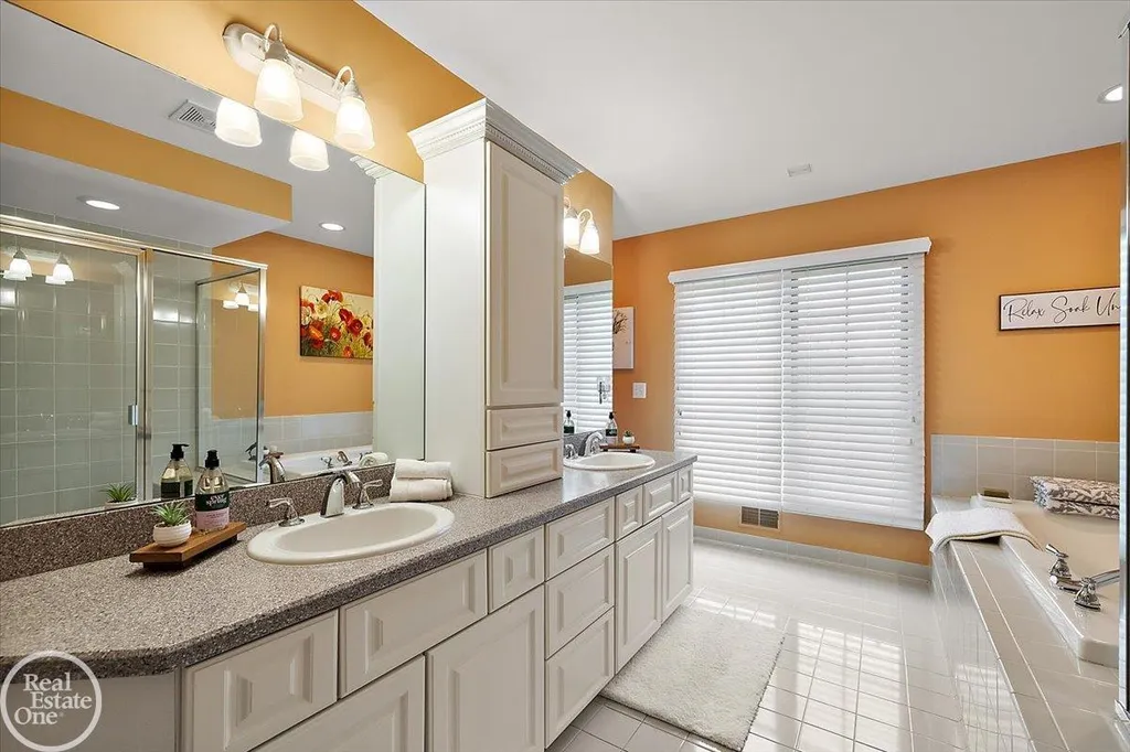 63815 Inverness Drive Washington Township MI 48095