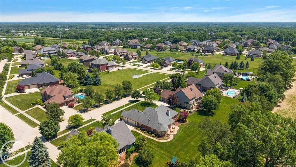 63815 Inverness Drive Washington Township MI 48095