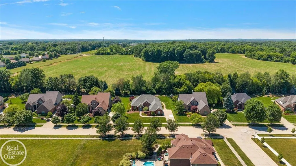 63815 Inverness Drive Washington Township MI 48095