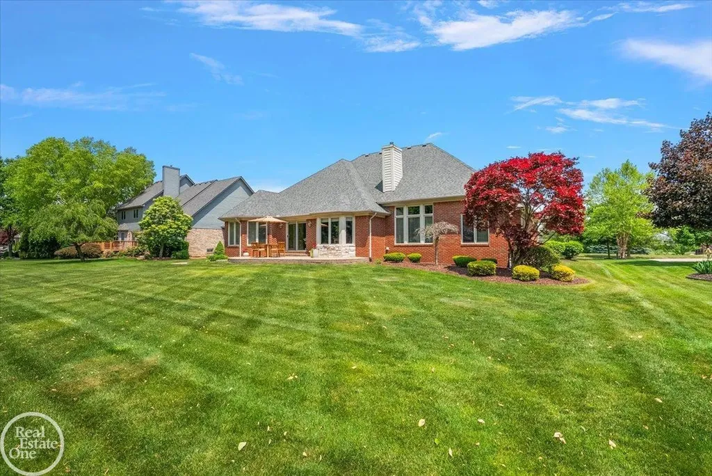 63815 Inverness Drive Washington Township MI 48095