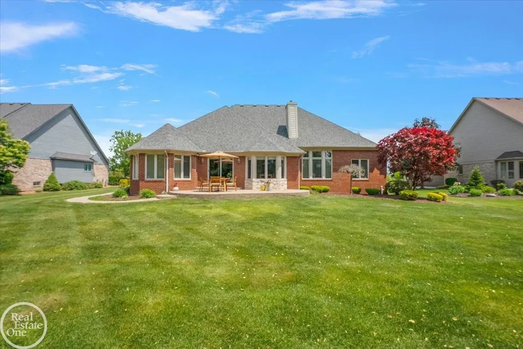 63815 Inverness Drive Washington Township MI 48095