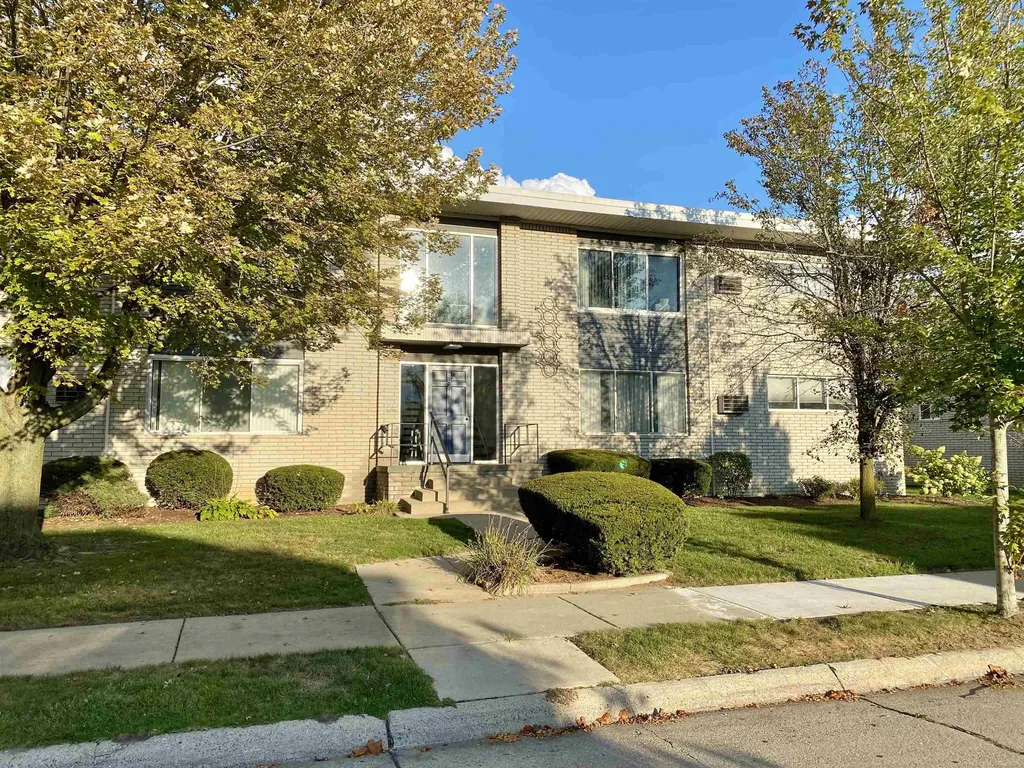 4840 Briarwood Avenue Royal Oak City MI 48073