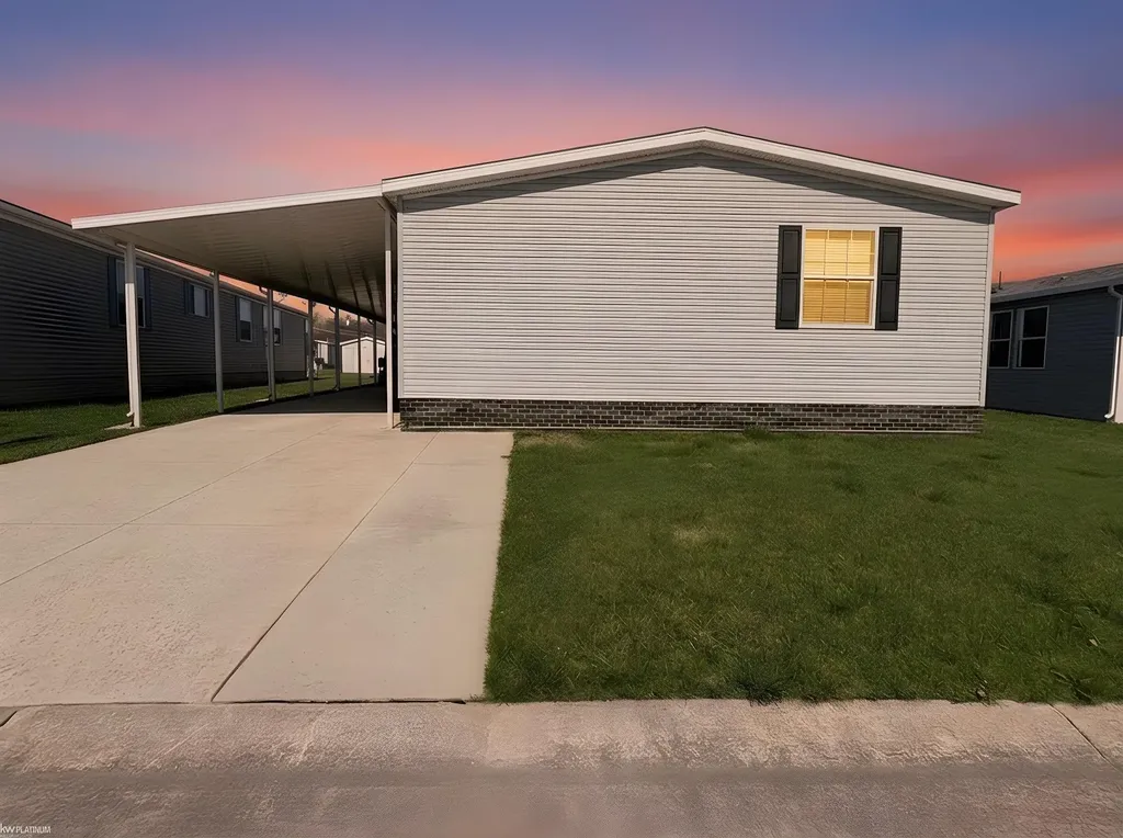 37151 Millstone Trail New Haven Village MI 48048