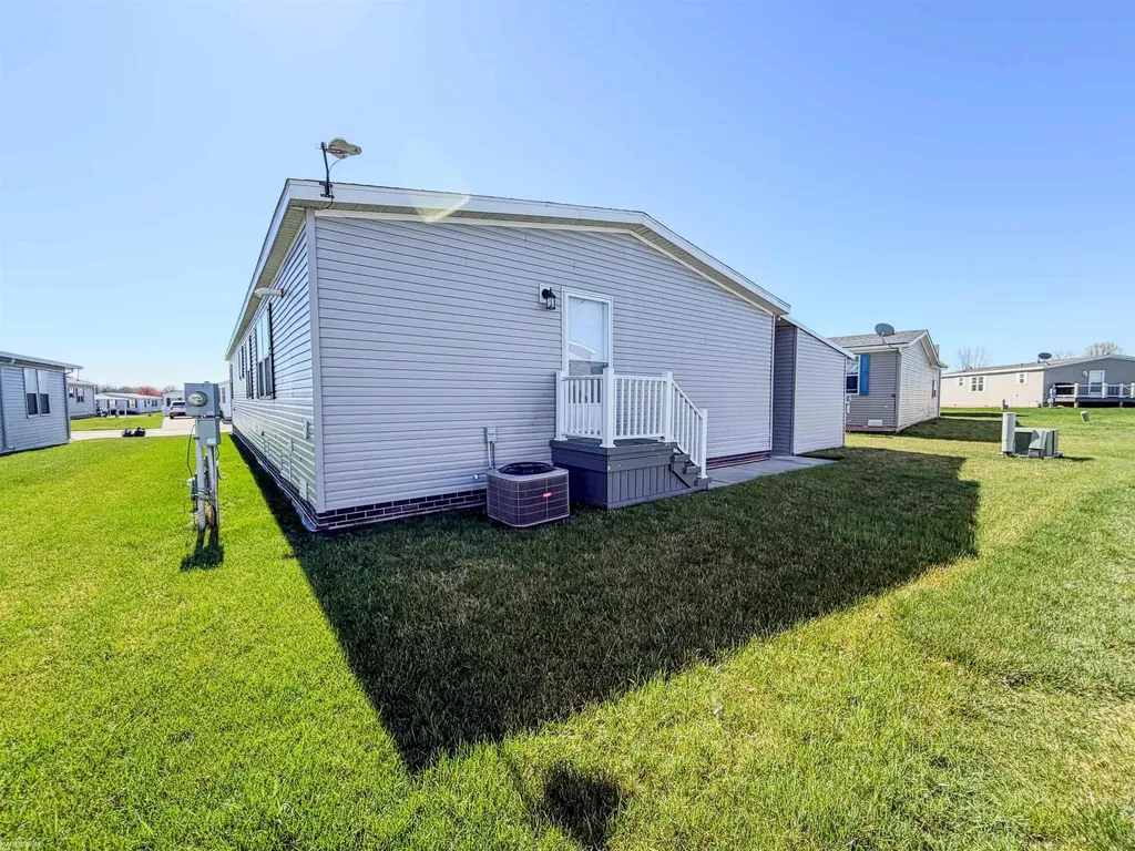 37151 Millstone Trail New Haven Village MI 48048