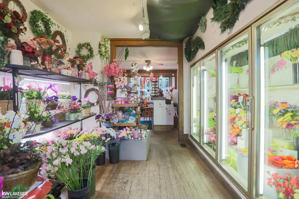 305 S Main Street Romeo Village MI 48065