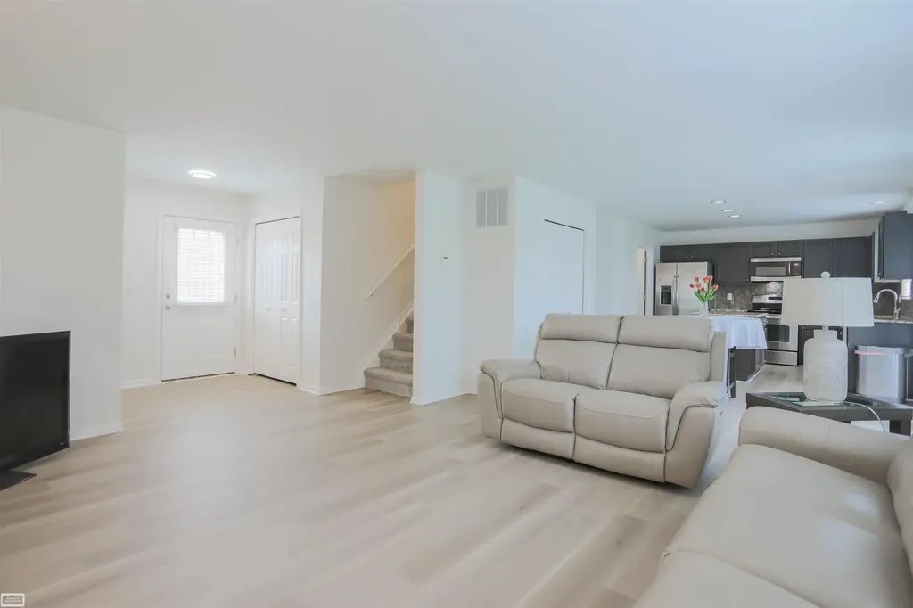 17889 Troon Trail Macomb Township MI 48042