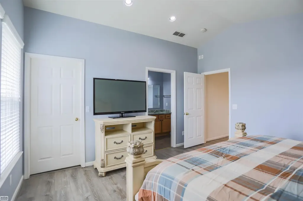 17889 Troon Trail Macomb Township MI 48042