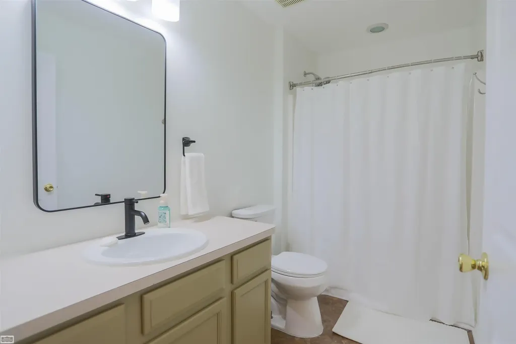 17889 Troon Trail Macomb Township MI 48042