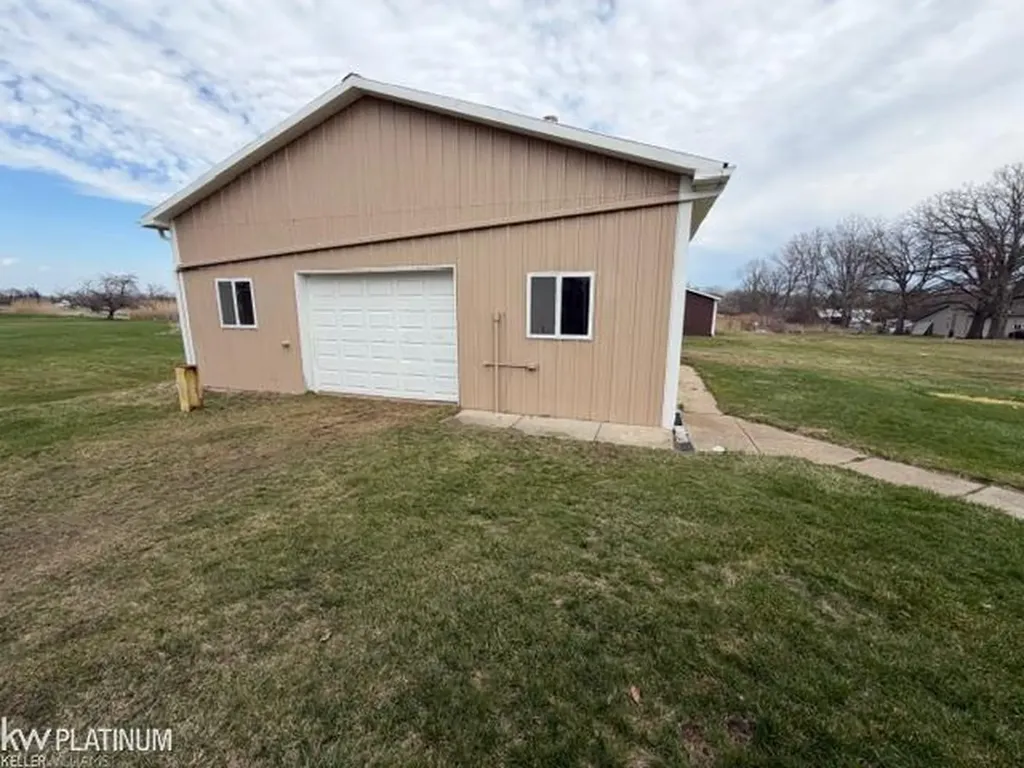 6775 Marsh Road Cottrellville Township MI 48039