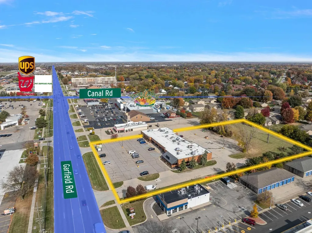 41560 - 41660 Garfield Road Clinton Charter Township MI 48038