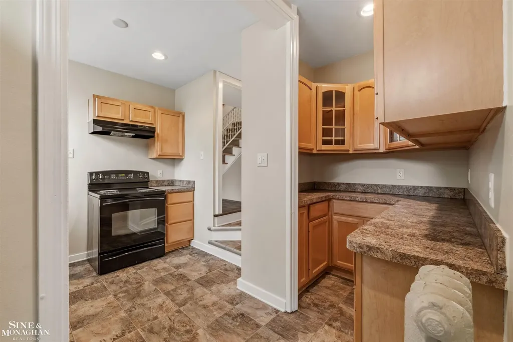 377 Rivard Boulevard Grosse Pointe City MI 48230