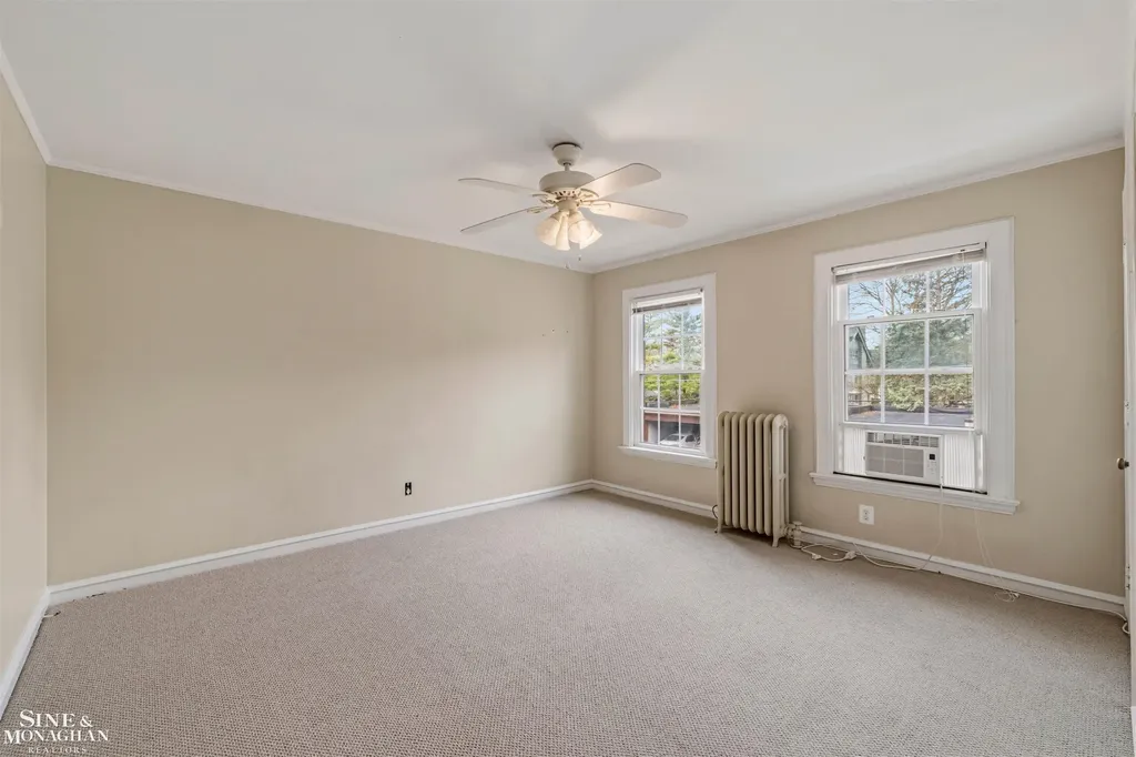 377 Rivard Boulevard Grosse Pointe City MI 48230