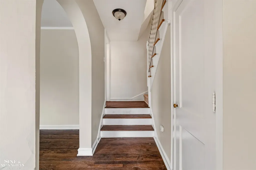 377 Rivard Boulevard Grosse Pointe City MI 48230