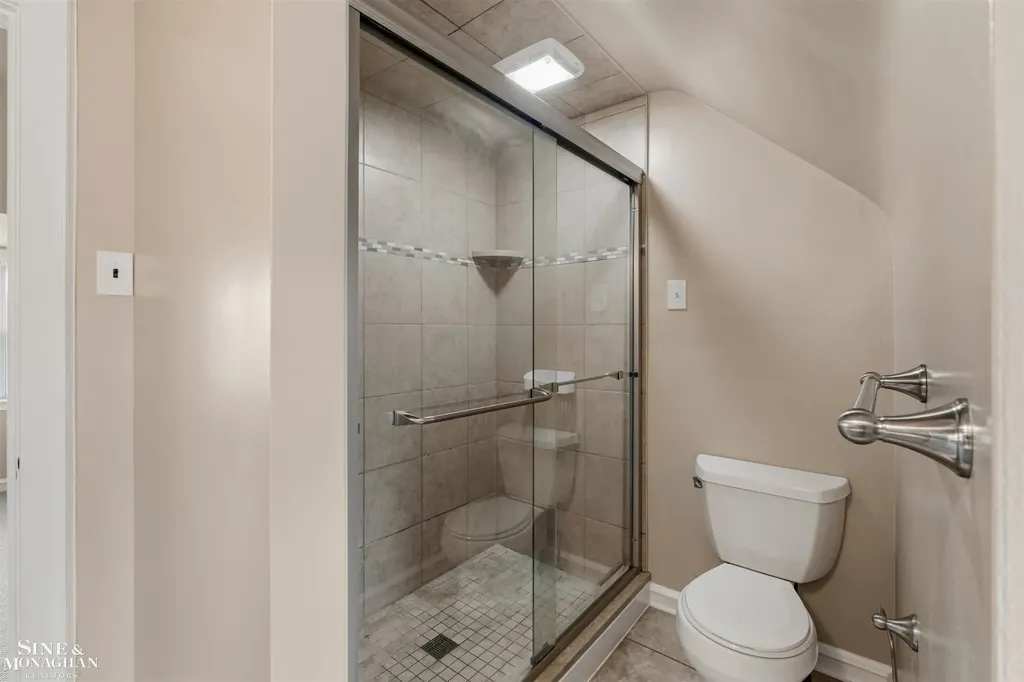377 Rivard Boulevard Grosse Pointe City MI 48230