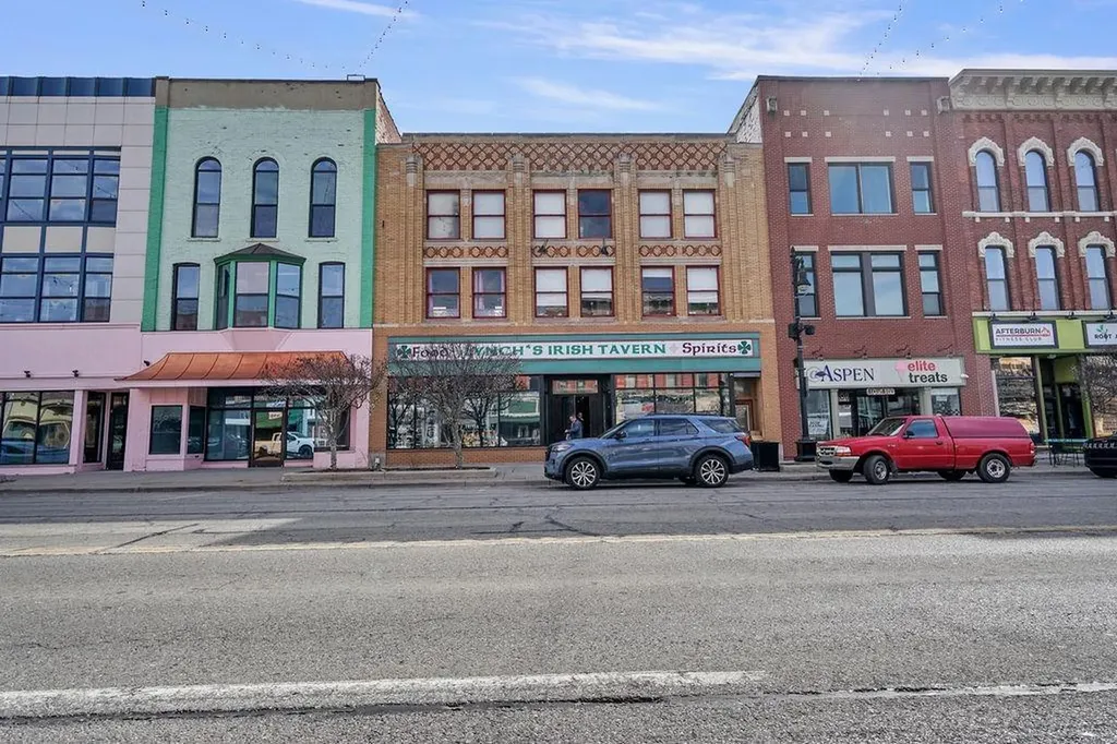 210 Huron Ave. Avenue Port Huron City MI 48060