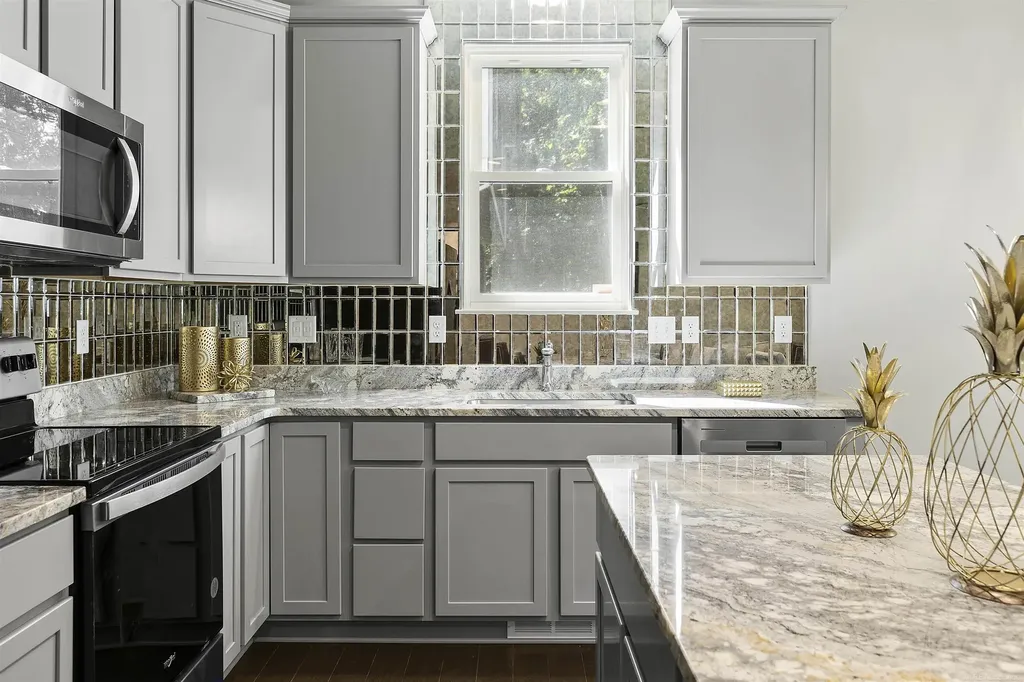 11956 Partridge Drive Taylor City MI 48180
