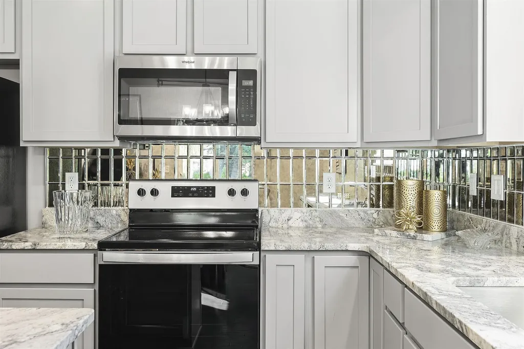 11956 Partridge Drive Taylor City MI 48180